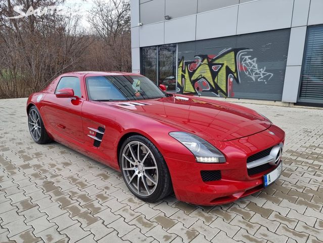 Mercedes SLS